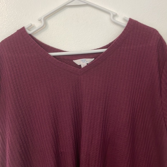 Time And Tru large 12-14 Burgundy v neck shirt blouse - Picture 3 of 9